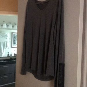 Banana Republic long sleeve tee